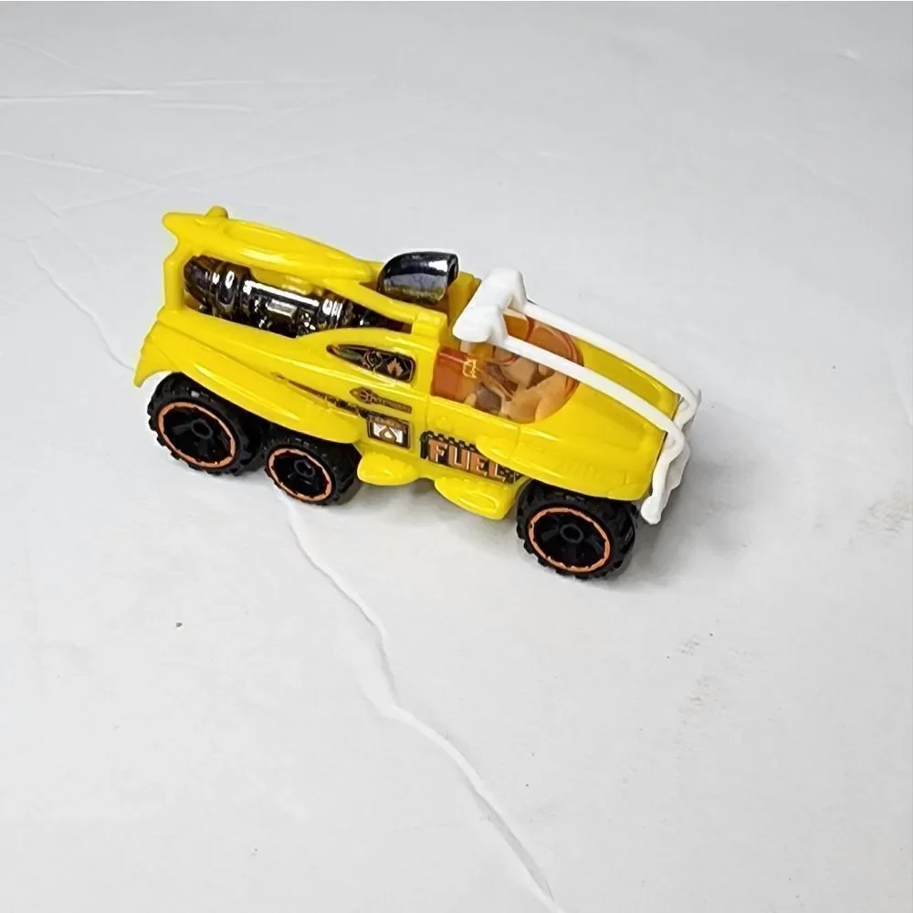 Vintage 2000 Hot Wheels - XS-IVE - Yellow Fuel Rally